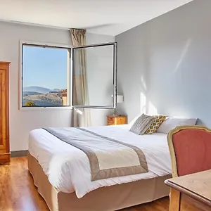 https://le-place-neuve.hotels-rhonealpes.com
